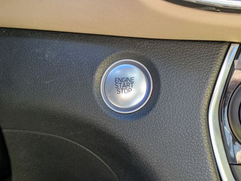 Used 2020 Hyundai Santa Fe Limited w/ Cargo Package image 27