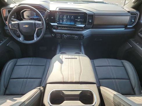 Used 2024 Chevrolet Silverado 2500 High Country w/ High Country Premium Package image 19