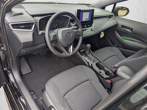 Used 2026 Toyota Corolla SE FWD image 3