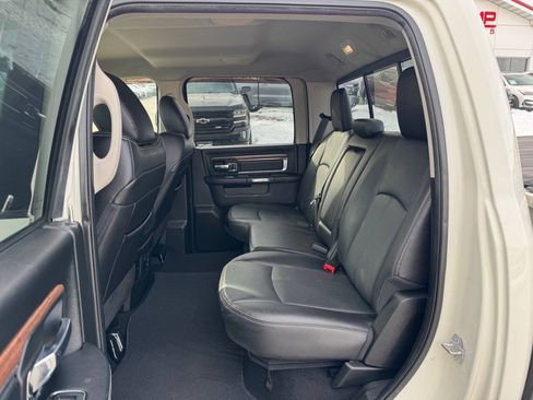 Used 2018 RAM 1500 Laramie w/ Convenience Group AWD/4WD image 12