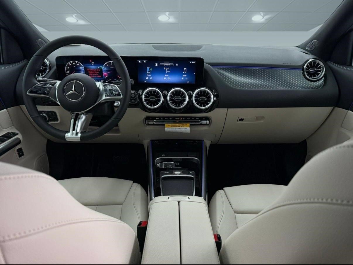 New 2026 Mercedes-Benz GLA 250 image 12