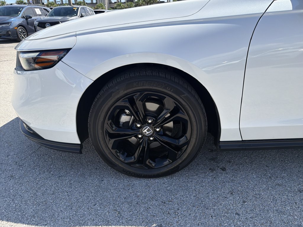 Used 2025 Honda Accord SE image 33