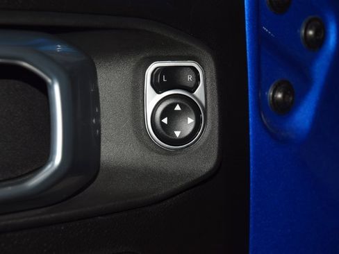 Used 2024 Jeep Gladiator Rubicon w/ Convenience Group image 38