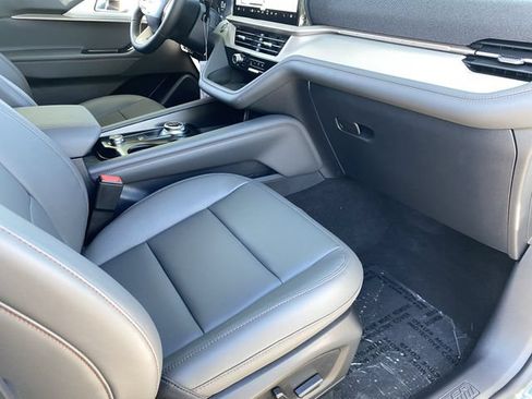 New 2026 Ford Explorer Active w/ Active Comfort Package AWD/4WD image 12