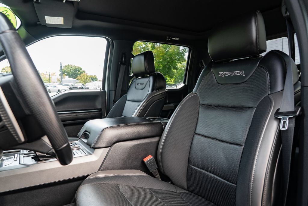 Used 2020 Ford F150 Raptor w/ Equipment Group 802A Luxury AWD/4WD image 23