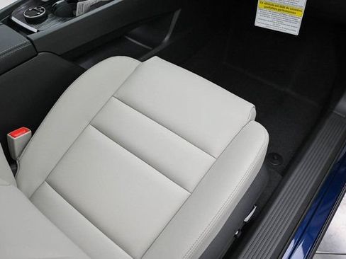 New 2025 Nissan Rogue SL w/ SL Premium Package AWD/4WD image 17