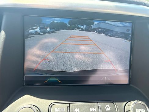 Used 2017 GMC Acadia SLT FWD image 15
