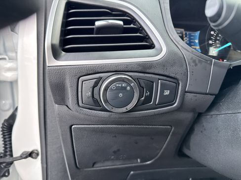 Used 2024 Ford Edge SEL image 29