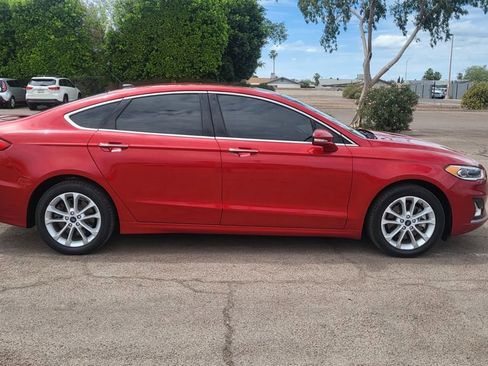 Used 2020 Ford Fusion Energi Titanium image 10