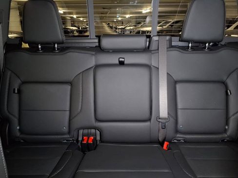 New 2025 GMC Sierra 1500 Denali w/ Technology Package image 18