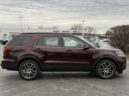 Used 2019 Ford Explorer Sport w/ Equipment Group 401A image 9