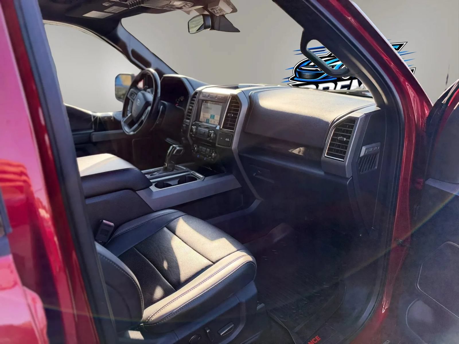 Used 2018 Ford F150 Raptor w/ Equipment Group 802A Luxury AWD/4WD image 17