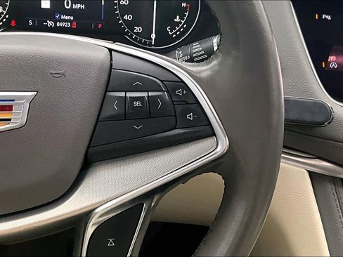 Used 2021 Cadillac XT5 Premium Luxury FWD image 25
