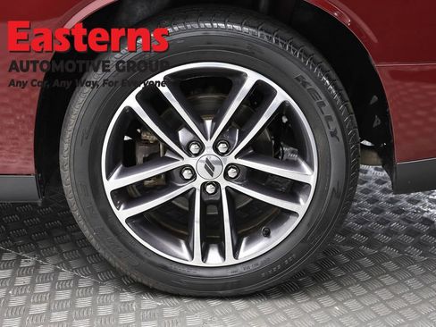 Used 2019 Dodge Challenger SXT AWD/4WD image 20