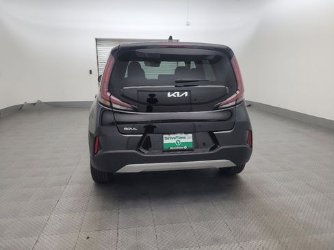 Used 2025 Kia Soul LX w/ LX Technology Package image 6