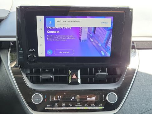 Used 2025 Toyota Corolla LE FWD image 12
