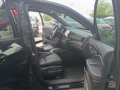 Used 2023 Honda Ridgeline Black Edition image 16