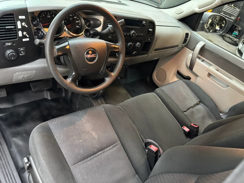 Used 2011 GMC Sierra 2500 W/T AWD/4WD image 12