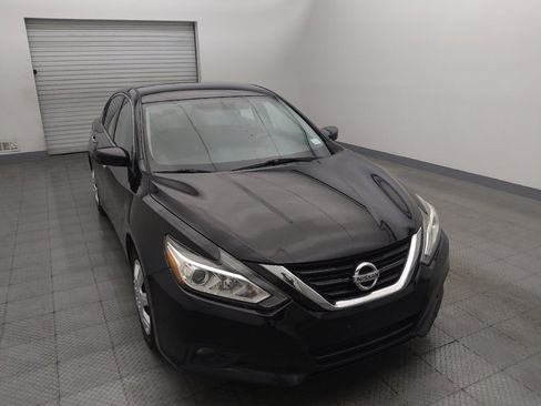 Used 2017 Nissan Altima 2.5 SV FWD image 14
