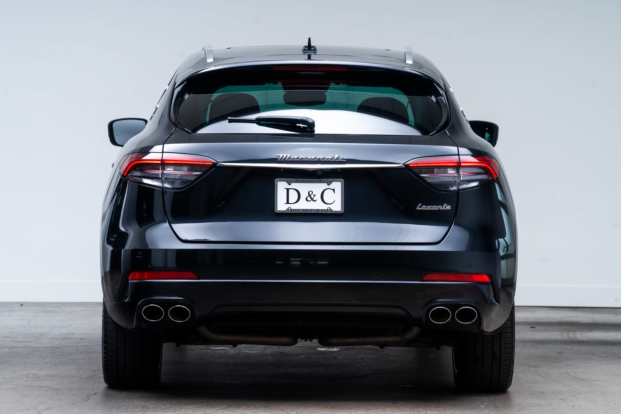 Used 2023 Maserati Levante GT AWD/4WD image 6