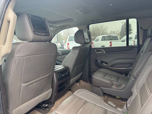 Used 2019 GMC Yukon XL Denali image 13
