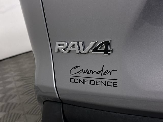 Used 2022 Toyota RAV4 XLE w/ Convenience Package AWD/4WD image 32
