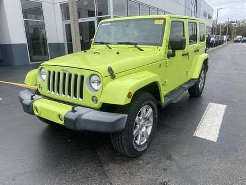 Used 2016 Jeep Wrangler Unlimited Sahara w/ Max Tow Package image 4