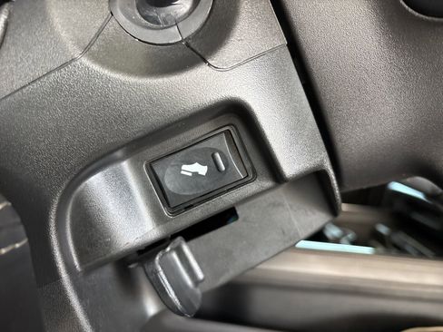 Used 2022 RAM 2500 Limited image 18