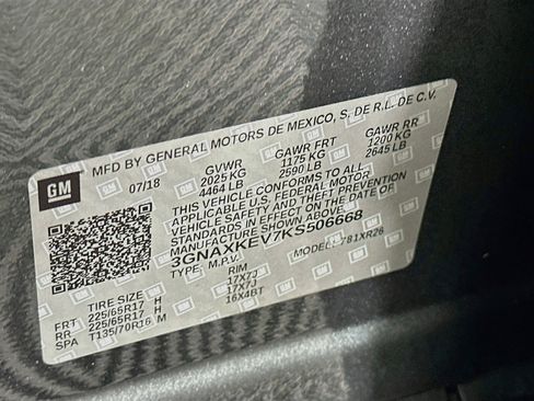 Used 2019 Chevrolet Equinox LT FWD image 12