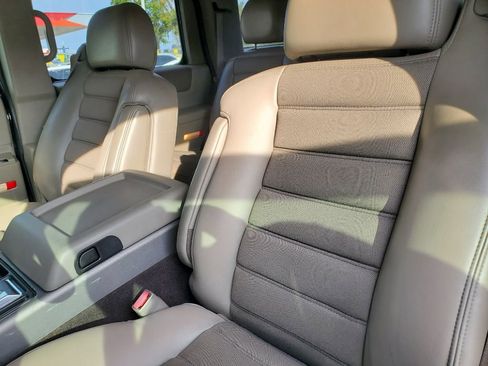 Used 2004 HUMMER H2 image 22