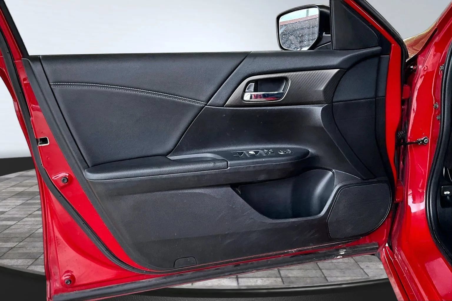 Used 2017 Honda Accord Sport image 17