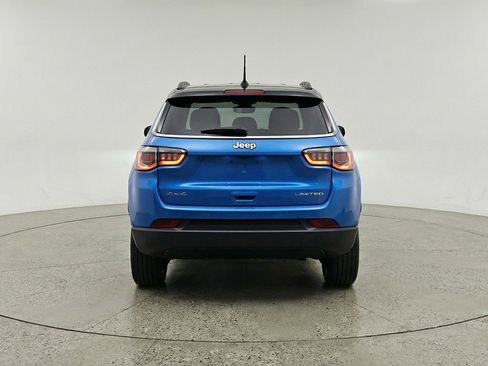 Used 2025 Jeep Compass Limited AWD/4WD image 7