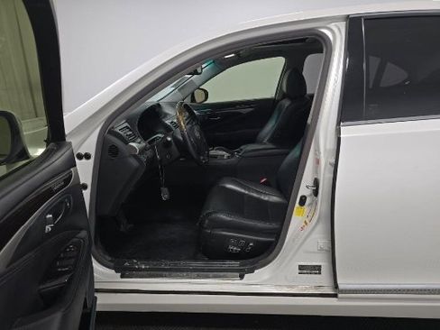 Used 2016 Lexus LS 460 image 5