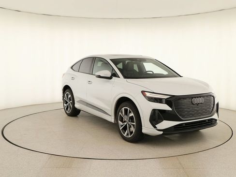 Certified 2023 Audi Q4 e-tron Premium Plus w/ Premium Plus AWD/4WD image 10