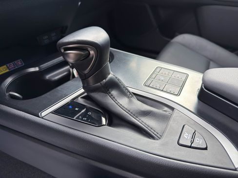 Used 2023 Lexus UX 250h AWD w/ Accessory Package (Z1) image 15