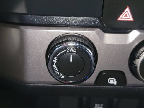 Used 2023 Toyota Tacoma SR AWD/4WD image 24