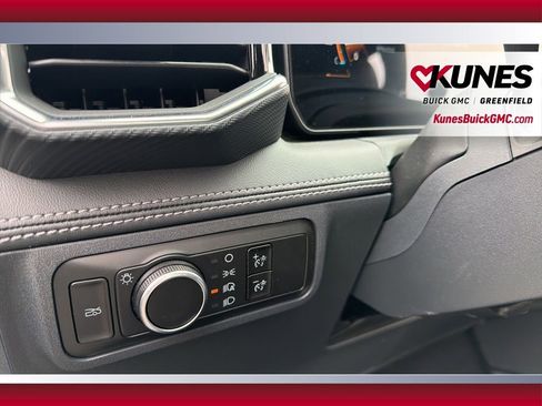 Used 2025 Ford Mustang GT Premium image 24