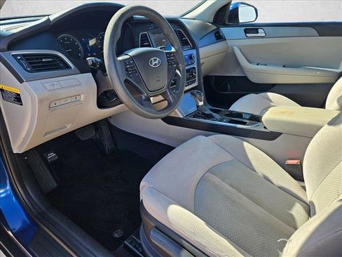 Used 2017 Hyundai Sonata SE image 9