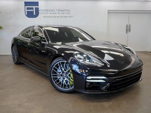 Used 2023 Porsche Panamera Turbo S image 1