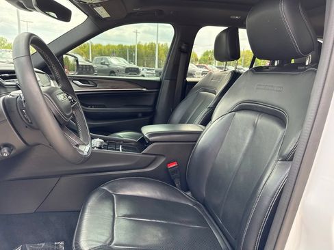 Used 2022 Jeep Grand Cherokee Overland AWD/4WD image 53