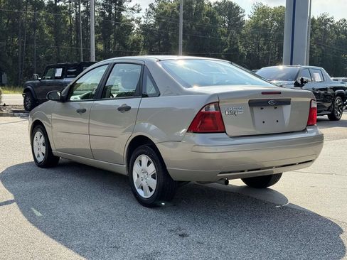 Used 2007 Ford Focus S FWD image 23