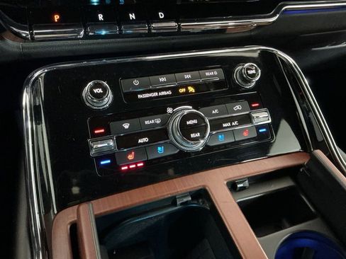 Used 2020 Lincoln Navigator Reserve w/ Equipment Group 208A Reserve image 14