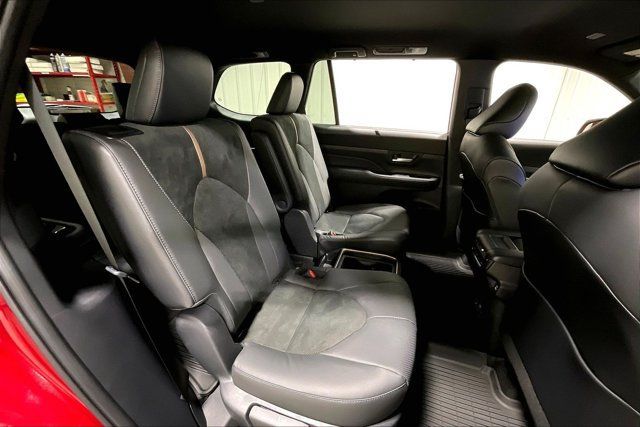 Certified 2026 Toyota Grand Highlander AWD Hybrid image 28