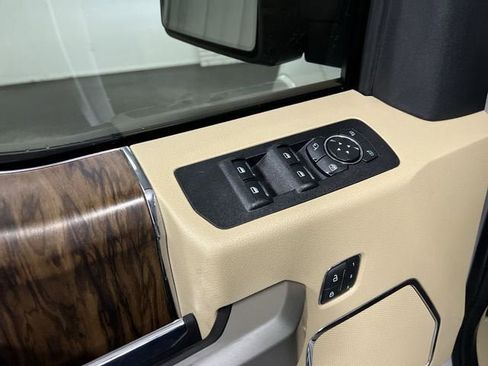 Used 2020 Ford F150 Lariat w/ Equipment Group 502A Luxury image 24