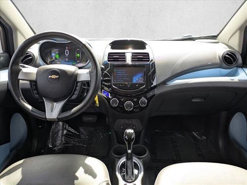 Used 2014 Chevrolet Spark LT FWD image 15