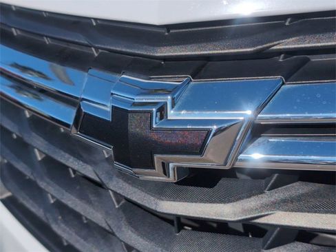 Certified 2024 Chevrolet Equinox LS image 29