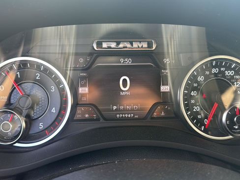 Used 2020 RAM 2500 Laramie AWD/4WD image 9
