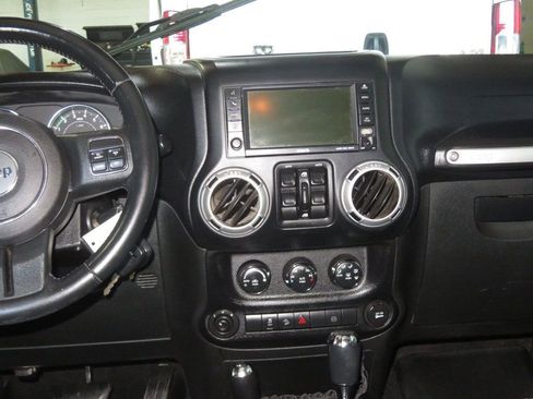 Used 2012 Jeep Wrangler Unlimited Sahara w/ Mopar Chrome Edition Group image 37