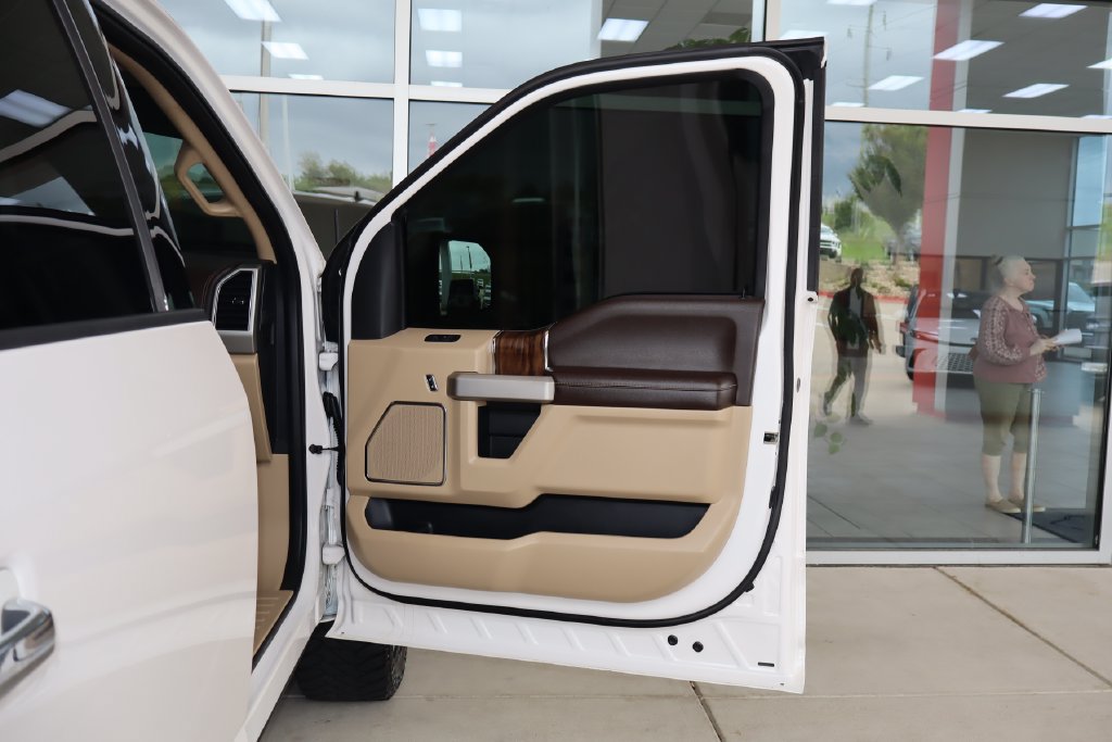 Used 2019 Ford F150 Lariat w/ Equipment Group 502A Luxury AWD/4WD image 45