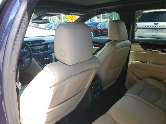 Certified 2017 Cadillac XT5 Luxury w/ Driver Awareness Package AWD/4WD image 15